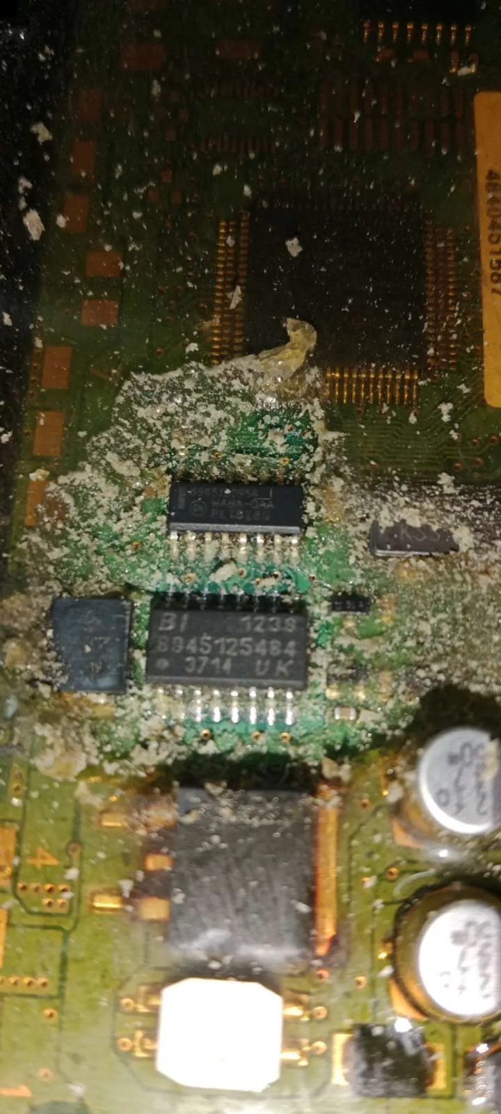 Chip en PCB WABCO EBS — Hamza Boukhari
